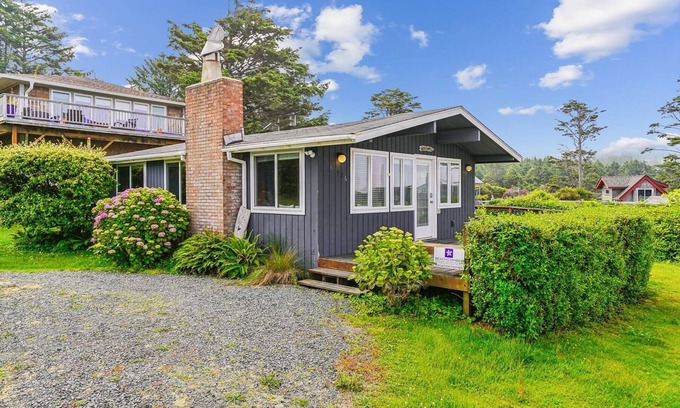 Arch Cape Cabin | Little Caper - Newly Renovated! - Beachcomber Vacation Homes