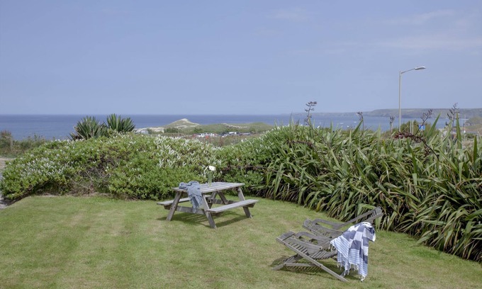 Lusty Glaze House | Little Close, Lusty Glaze - Sea Views