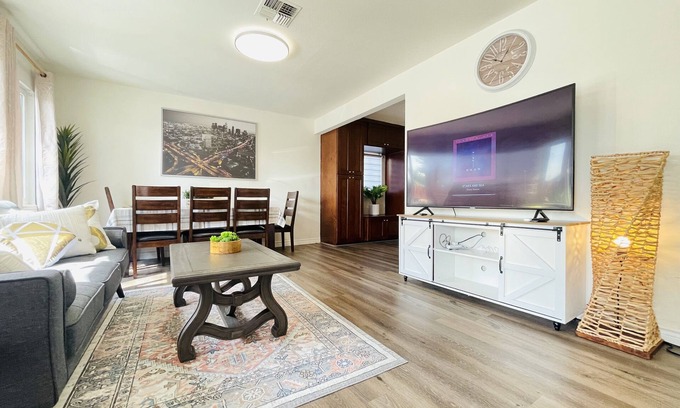 Bassett House | Little Corn House 3 BR House close to Everywhere
