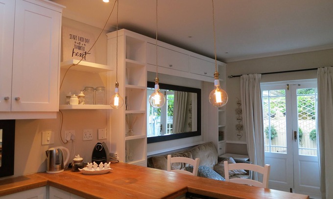 Rondebosch Apartment | Little Daisy self catering semi detatched apartment