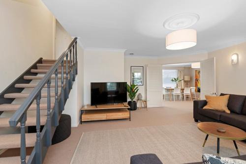 Merivale House | Little Garden Home
