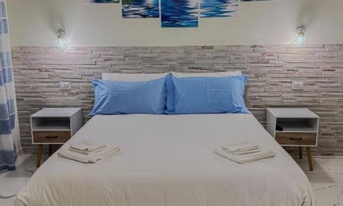 Zona XVI Torrenova House | Little Gardens Guest House - Orchid Room