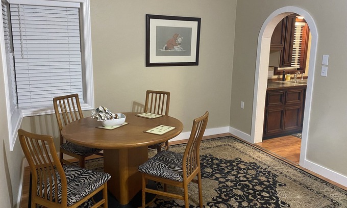 Afton House | Little Gem Cottage
