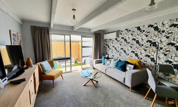 Blenheim House | Little Glennie - Blenheim Holiday Home