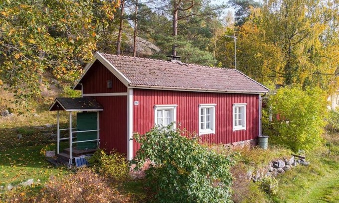 Pohja House | Little Guesthouse Cabin, Once Home to Lotta Svärd