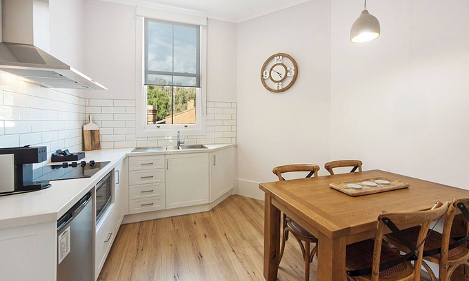 Echuca Apartment | Little Hopwood Apartment 1