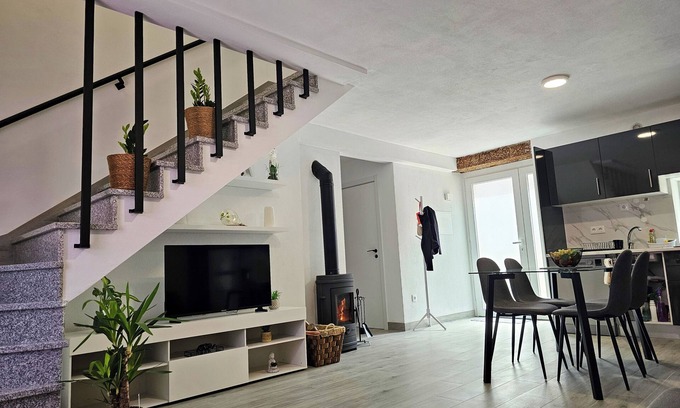 Covilha House | Little House of Heaven
