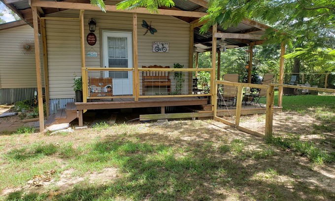 Chandler House | Little lake house/Fish cabin get away