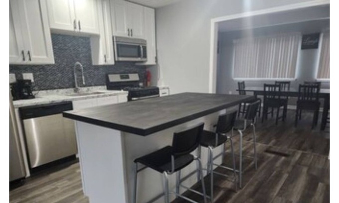 Inkster House | Little London
