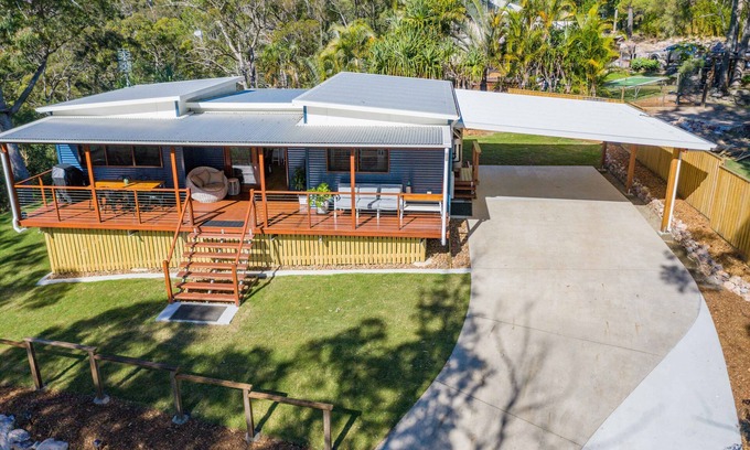 Little Mountain House | Little Mountain Retreat – Where the Bush meets the Beach