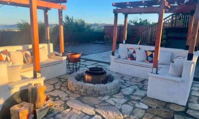 Vallejo House | Little Peace of Heaven near Napa - Low Cleaning Fee