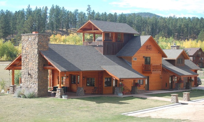 Hill City Cabin | Little piece of paradise, Mickelson Trail Lodge.
