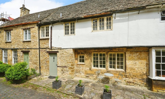 Burford Cottage | Little Priory Cottage, 10 Georges Yard, Burford