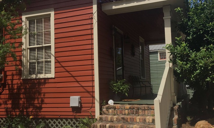 Old East Hill House | Little Red House-Downtown-Cute, Historic-Cottage.