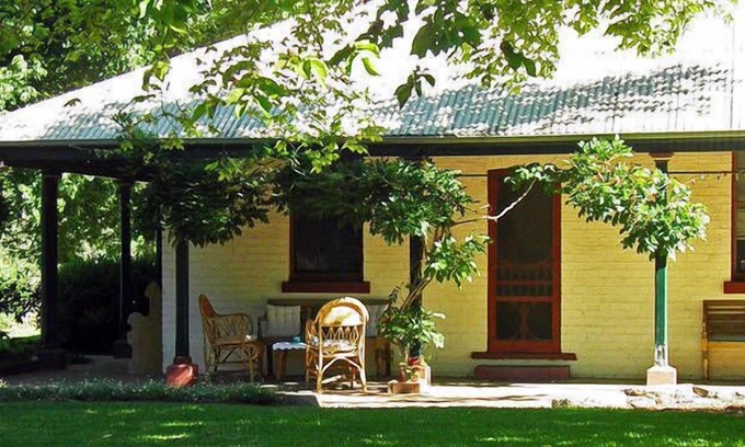 North Wagga Wagga Cottage | Little River Cottage