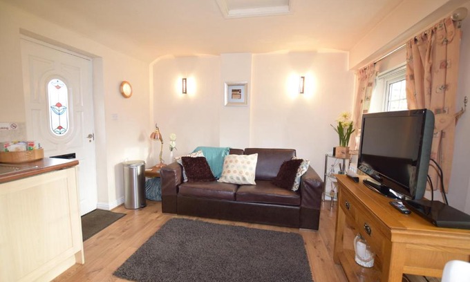 Alvechurch House | Little Rushbrook Cottages