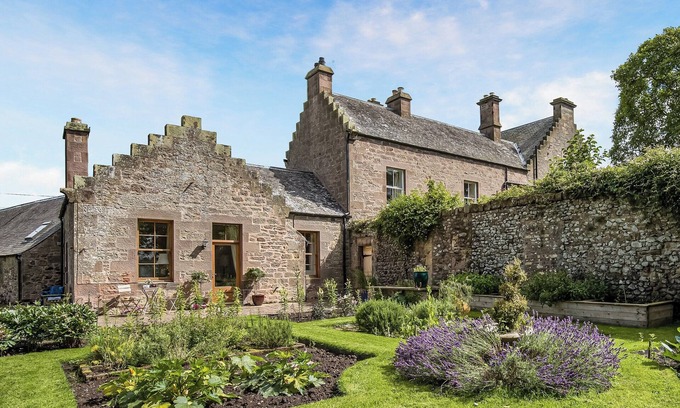 Coldstream Cottage | Little Swinton - Garden Cottage