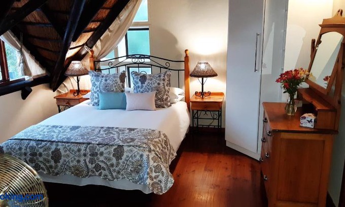 Uitenhage Bed & Breakfast | Little Tree loft 2