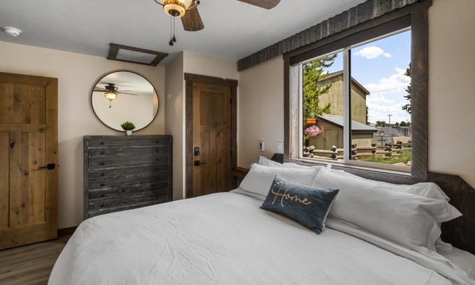 West Yellowstone House | Little Tuckaway