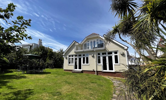 Shanklin Ski Chalet | Littlestairs