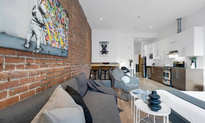 Downtown Montreal Apartment | LiV MTL Downtown-302 Spacious Double Studio Suit
