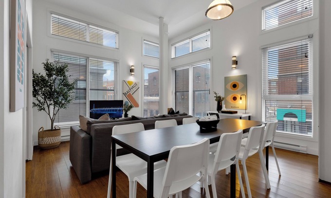 Plateau Mont Royal Apartment | Liv MTL - Main