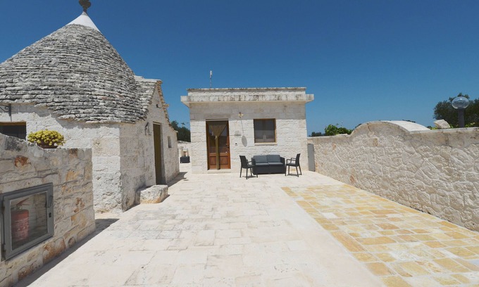 Coreggia Villa | Live a peaceful experience in the "Garden of Europe" of Puglia