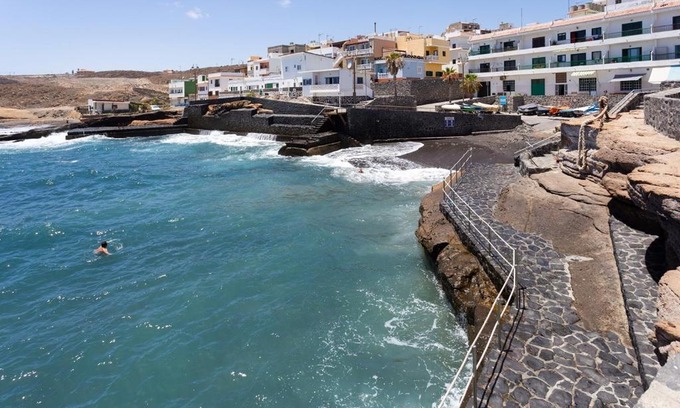 La Listada Apartment | Live Arico Lapa