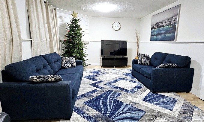 Westminster House | Live in our 1 bedroom apartment with living room & feel like home away from home