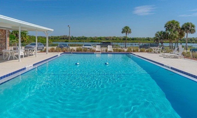 Edgewater House | Live it up "Florida Style" with an included golf cart.