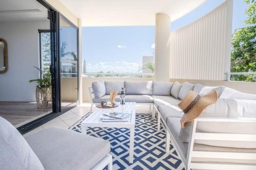 Moffat Beach Apartment | Live like a local In The Heart of Moffat Beach
