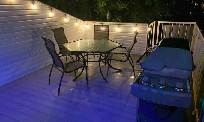 Hochelaga-Maisonneuve Apartment | Live like a Montrealer in this 3-bedroom home!