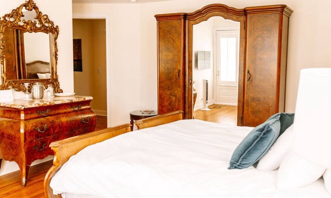Edenton Bed & Breakfast | Live Oak Room - Granville Queen Inn, Downtown Historic Edenton
