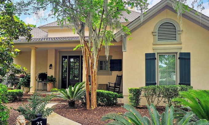 Bluffton Cottage | Live Oaks Cottage - Golf Course Views & Lowcountry Charm in Bluffton, SC