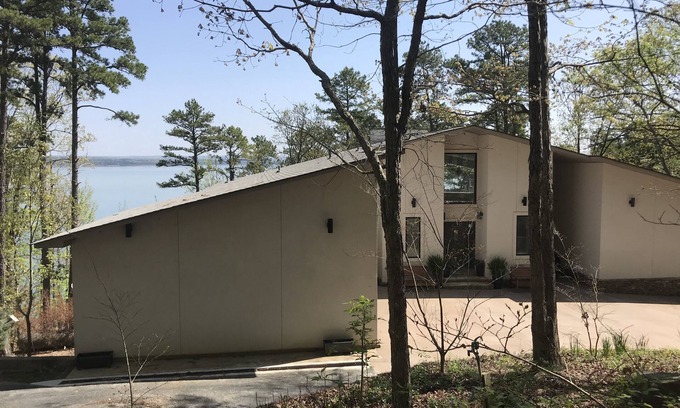 Quitman House | Live Your Best Lake Life with Gorgeous Views & Water Access