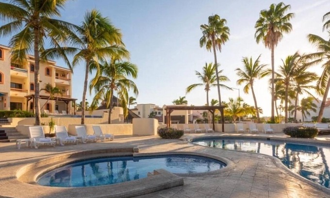 Campo de Golf Fonatur House | Lively 1BR Suite Near San Jose Estuary
