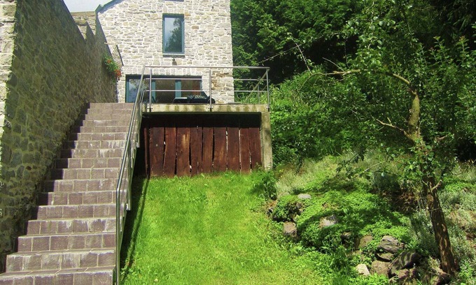 Treignes House | Lively Holiday Home in Viroinvlal with Garden