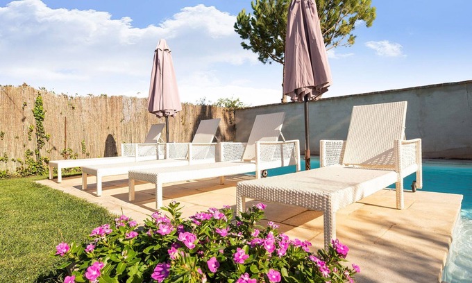 Fraga House | Lively holiday home in Fraga with private pool
