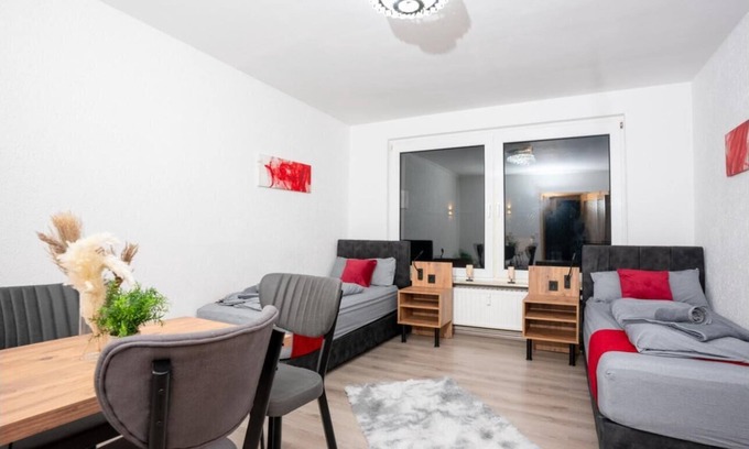 Marxloh Apartment | Livemore24 - Apartment 3 in Duisburg 24/7 check-in