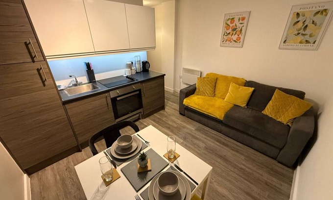 The Docks Apartment | Liverpool One Studio Apartment City Centre