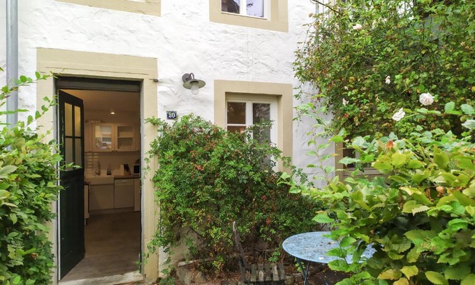 Dudeldorf Apartment | Living-in-History: Meister Carl Apartment