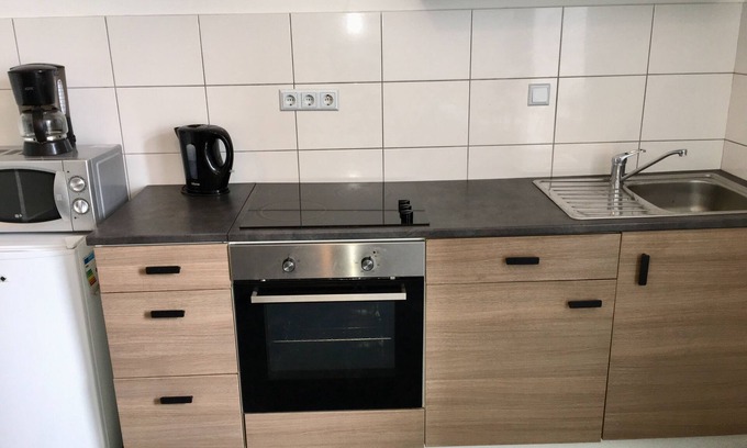 Duisburg Mitte Apartment | Living near the main station and city center - 1st floor