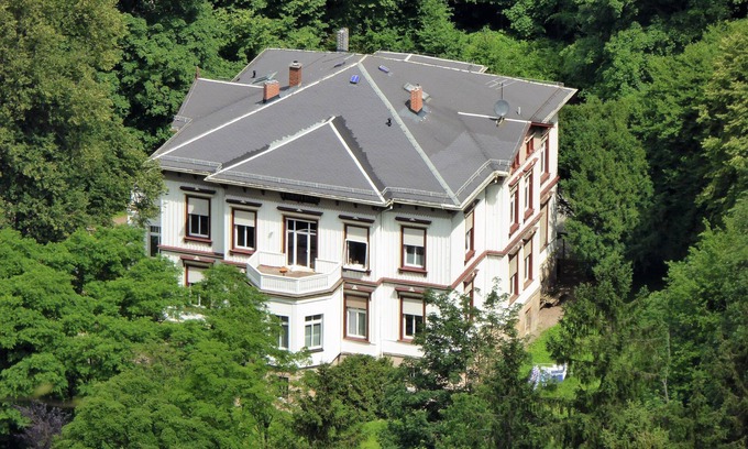 Tabarz Villa | Living on the edge of the "Thuringian Forest" nature reserve in Spindler Villa