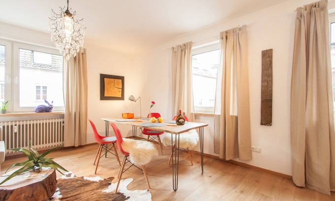 Wurzburg City Centre Apartment | Living on the Juliuspromenade Mainufer