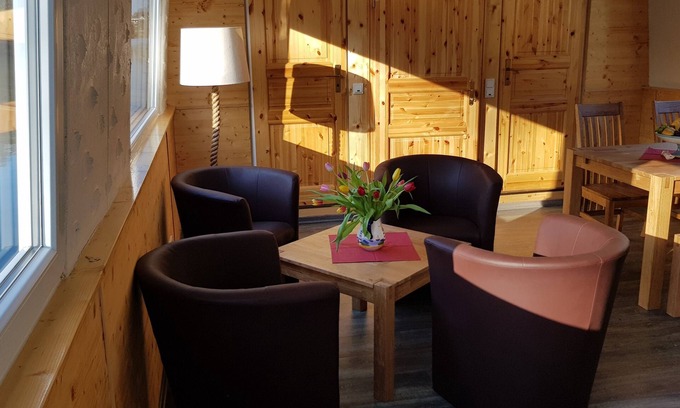 Weilburg Boat Rental | Living ship on the Lahn