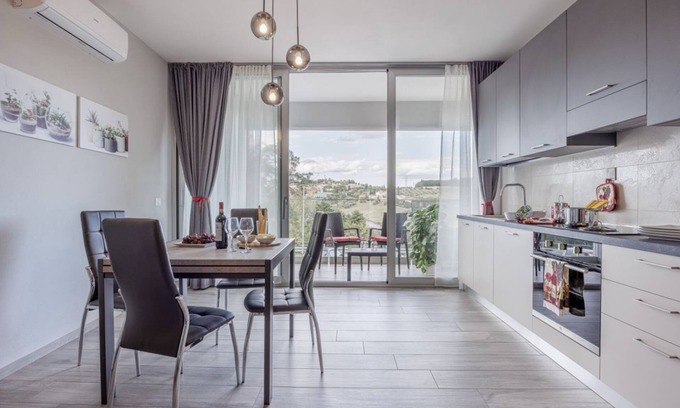 Siena Apartment | Living Siena - Apartment "Chiantigiana"
