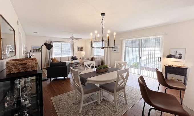 Santo Domingo Villa | Living The Villages FL Lifestyle! Centrally located, close to entertainment