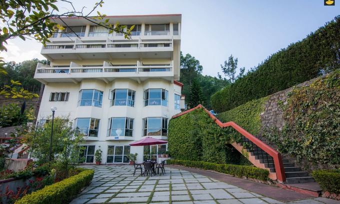 Kumarhatti House | Livingstone Misty Mountains resort Premium Room