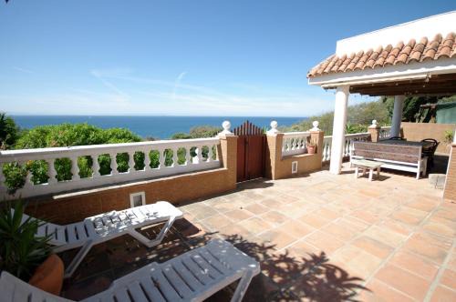 Bolonia Villa | Livingtarifa Villa Concha