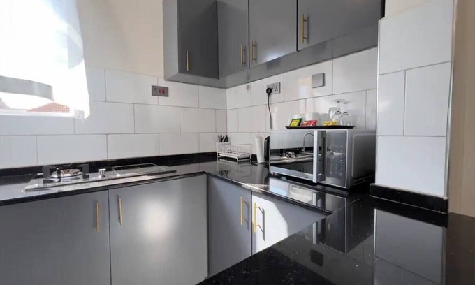 Kampala Apartment | LivLuxe Apartments 6